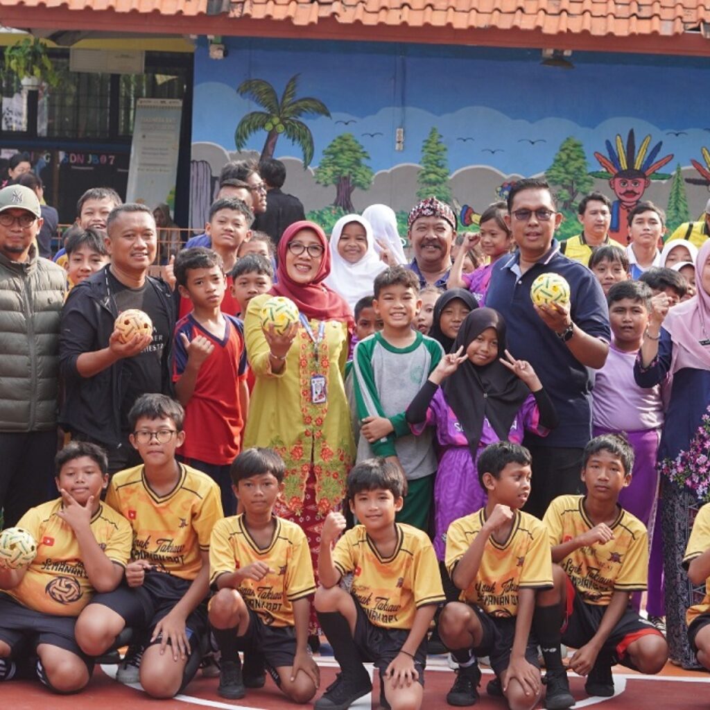 Ketua PSTI Jakarta Barat Buka Sosialisasi Sepak Takraw untuk Guru dan Siswa SD se-Grogol Petamburan