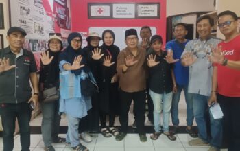 PMI Jakarta Utara Bagikan Ribuan Paket Daging Kurban