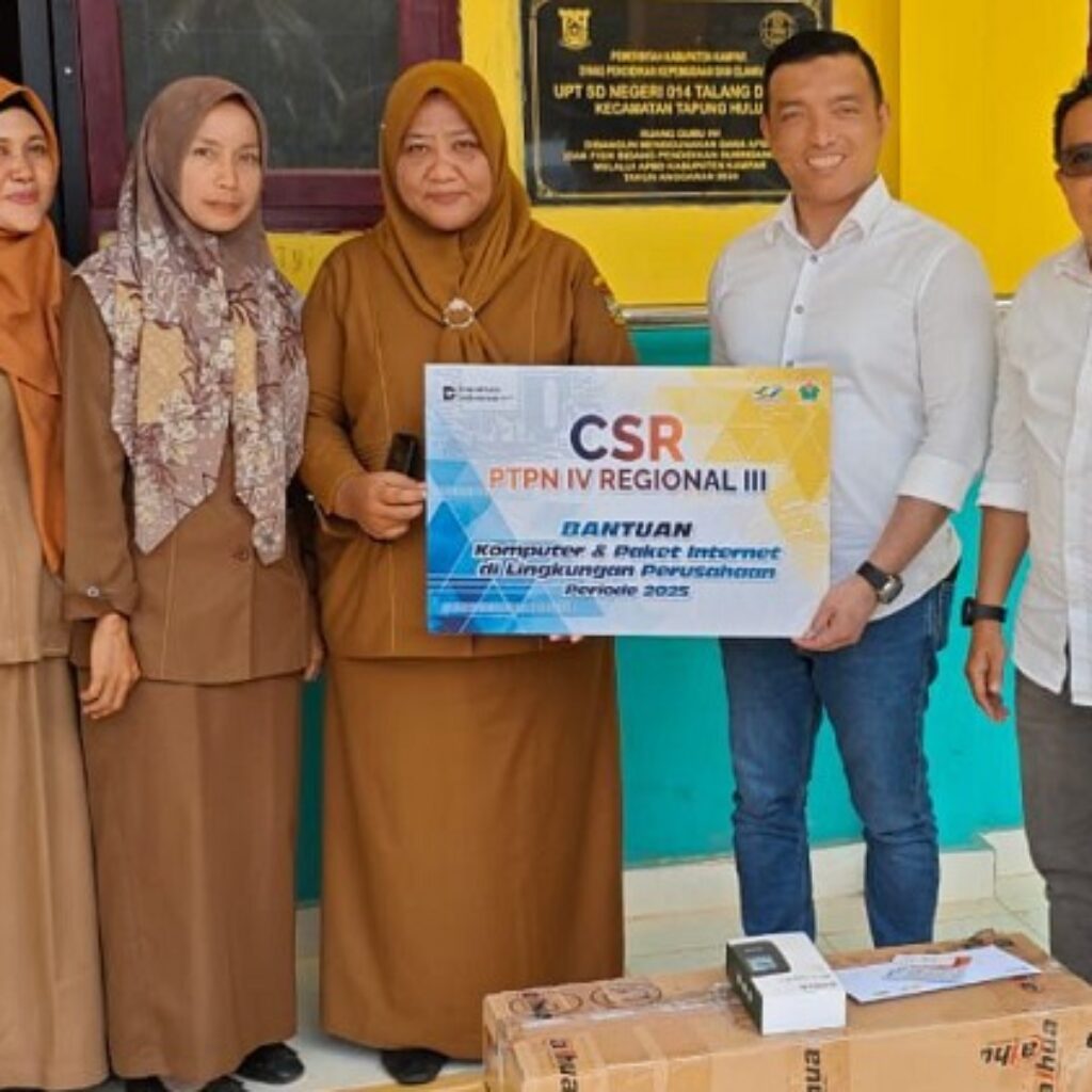 PTPN IV PalmCo Salurkan Bantuan Komputer ke Sekolah Pelosok, Dorong Pemerataan Literasi Digital Nasional