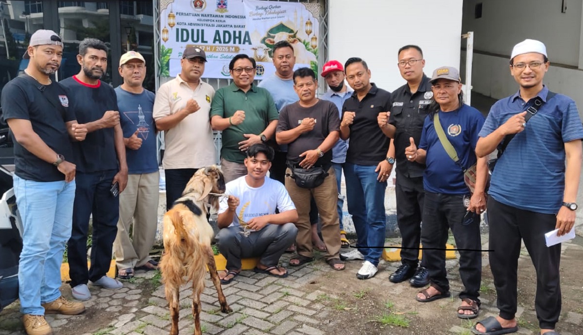 PWI Pokja Jakarta Barat Distribusikan Daging Kurban