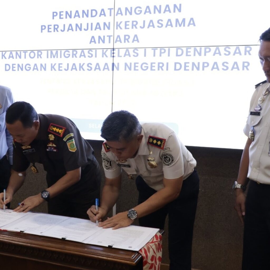 Perkuat Sinergi Penegakan Hukum, Imigrasi Denpasar Resmi Gandeng Kejari Denpasar
