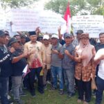 Ratusan Pekerja PTPN IV Cot Girek Datangi Kantor Bupati Aceh Utara, Minta Kepastian Sengketa Lahan