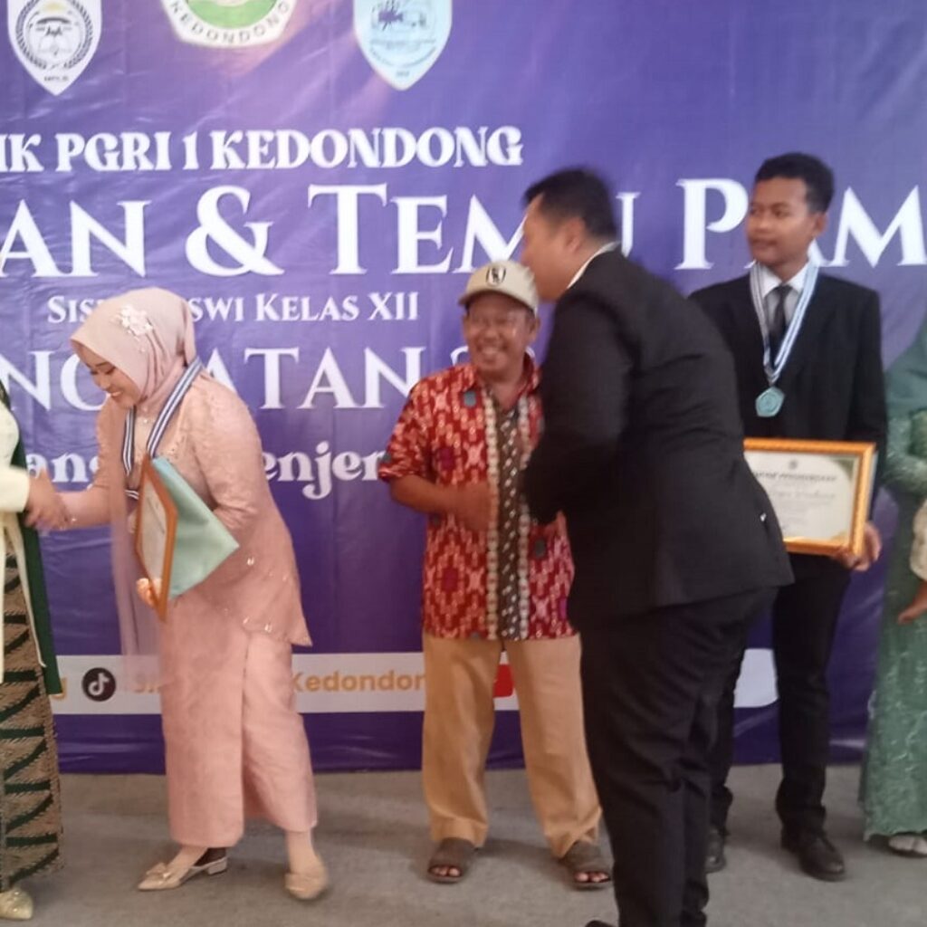 Penuh Haru, SMK 1 PGRI Kedondong Gelar Perpisahan dan Temu Pamit Angkatan 2025/2026