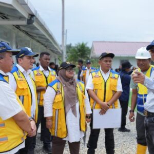 Tinjau Hunian Pascabencana di Aceh Tamiang, Menteri PU Dody Pastikan Warga Tempati Rumah Aman dan Layak