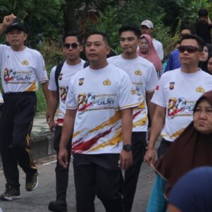 5.000 Warga Ramaikan Jalan Sehat HUT ke-19 Kayong Utara dan Hari Bha-yangkara ke-80