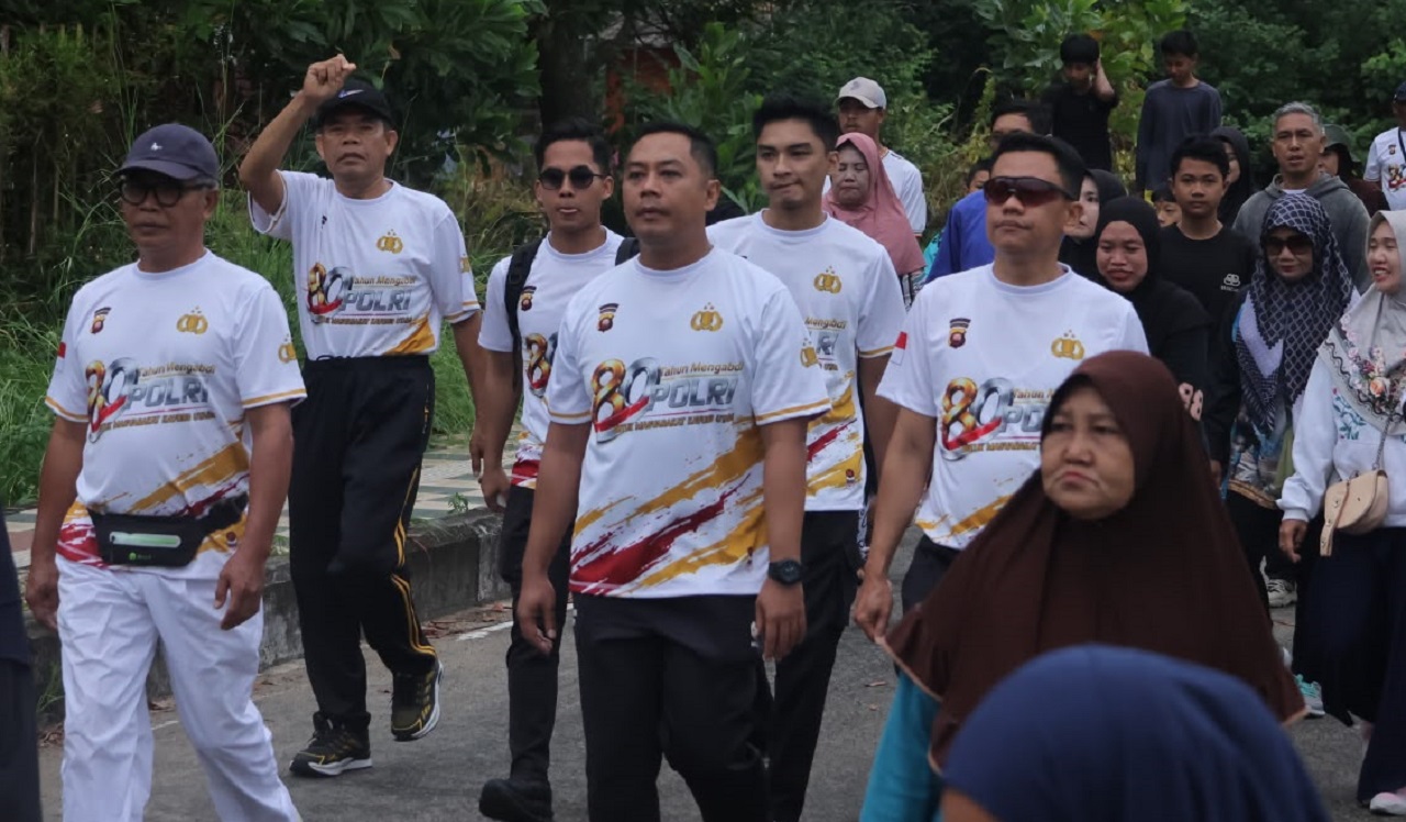 5.000 Warga Ramaikan Jalan Sehat