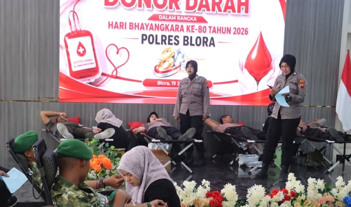 Aksi Donor Darah HUT ke 80 Bhayangkara