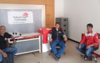 Aktivis dan Media Soroti Dugaan Kabel Ilegal di Tiang Telekomunikasi