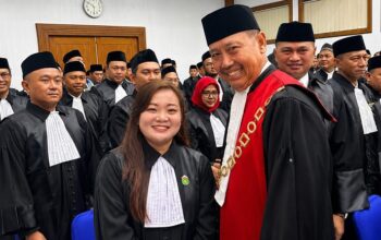 Diambil Sumpah di Pengadilan Tinggi Bandung, Advokat Muda Jesicca Firly Siap Mengabdi untuk Keadilan