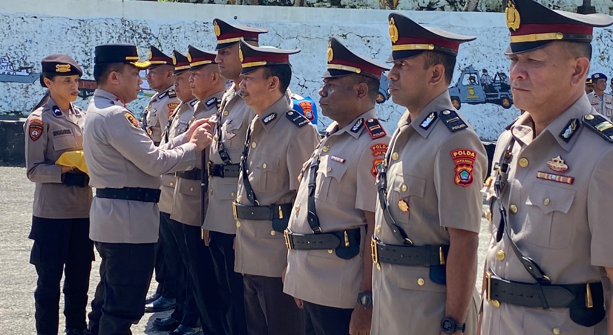 Kapolres Fakfak Lantik Pejabat Utama dan Kapolsek Jajaran