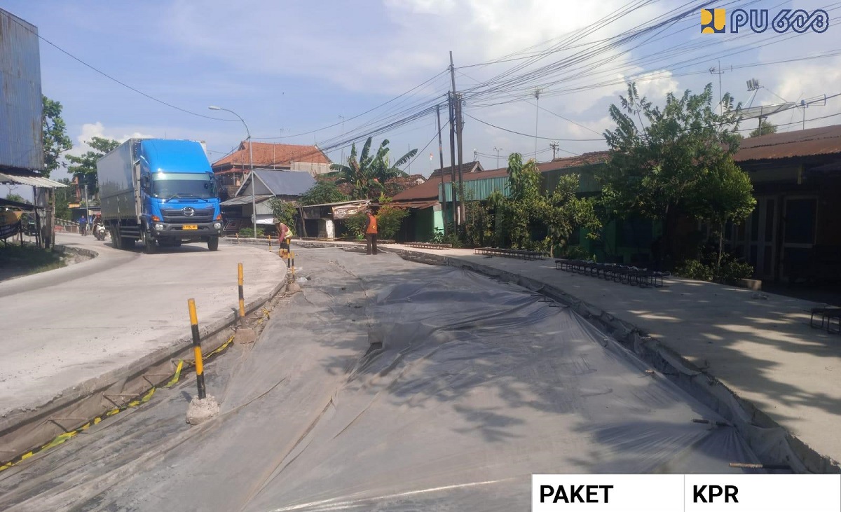 Kementerian PU Percepat Perbaikan Jalan Pantura