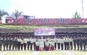 Tingkatkan Soliditas TNI-Polri, Polwan dan Kowad Unjuk Kemampuan Menembak di Manokwari