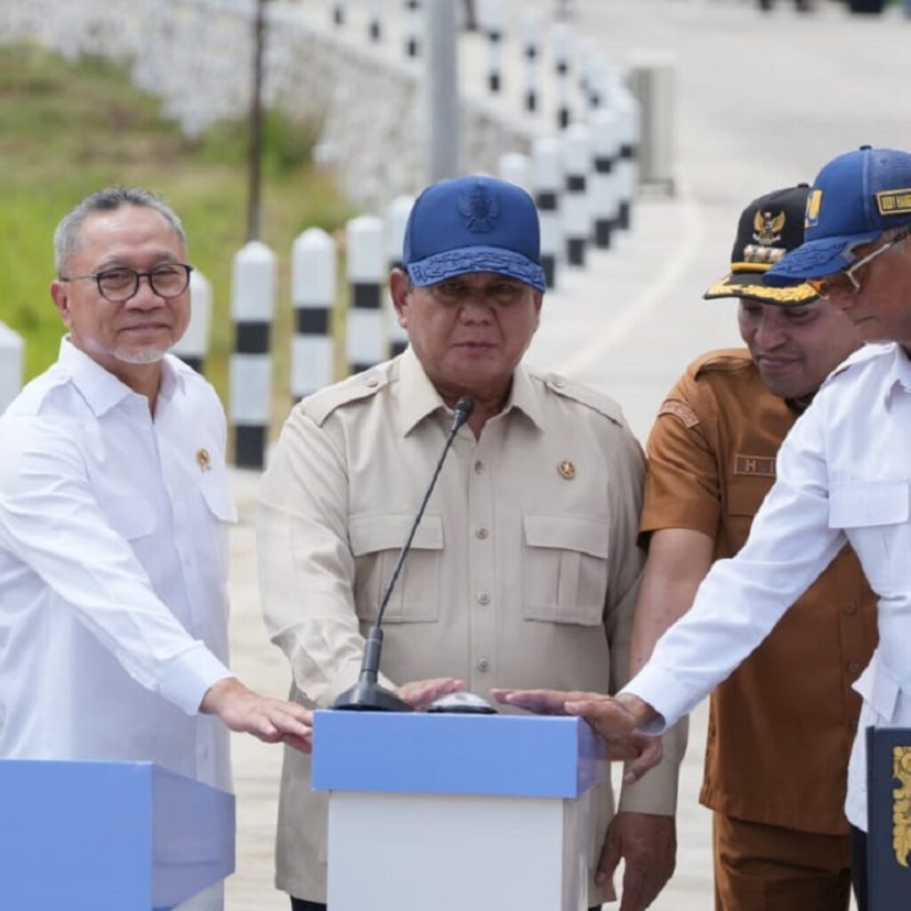 Presiden Prabowo Resmikan Program Inpres Jalan Daerah, Jalan Diperlebar dari 3 Meter Jadi 8 Meter