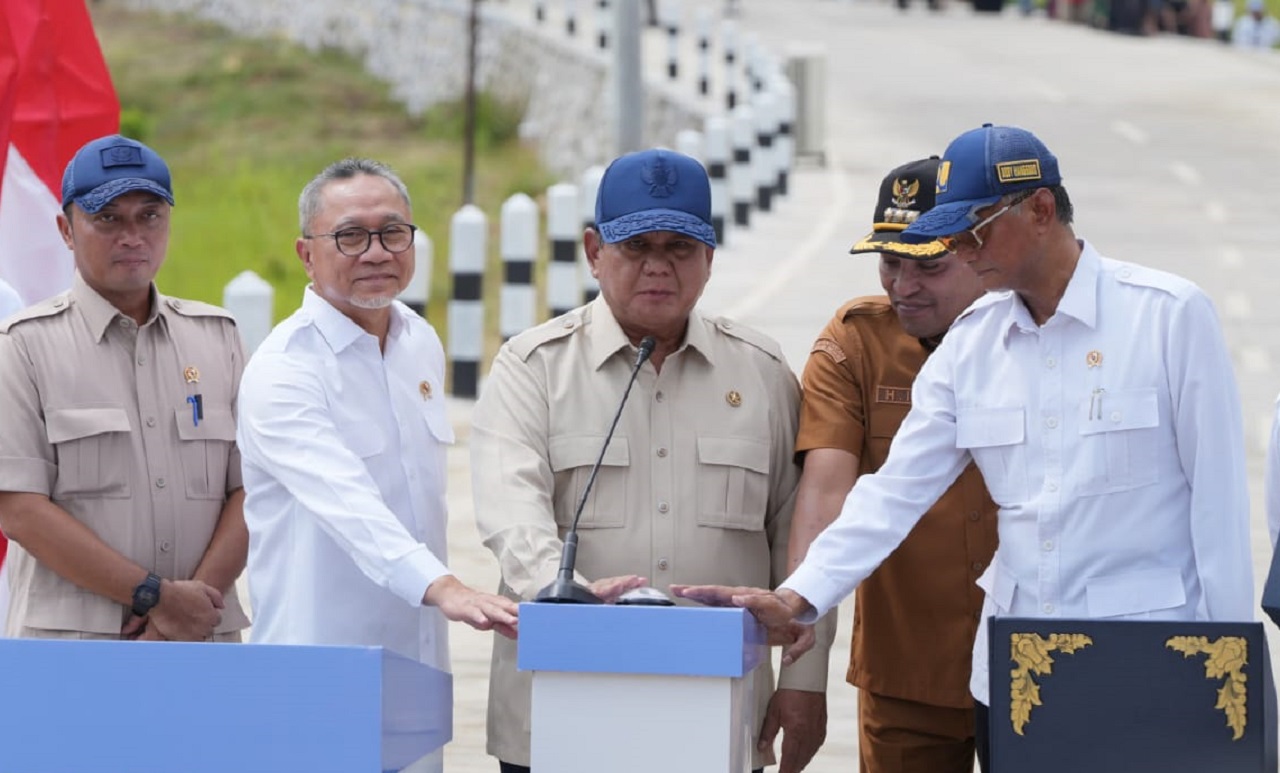 Presiden Prabowo Resmikan Program Inpres Jalan Daerah