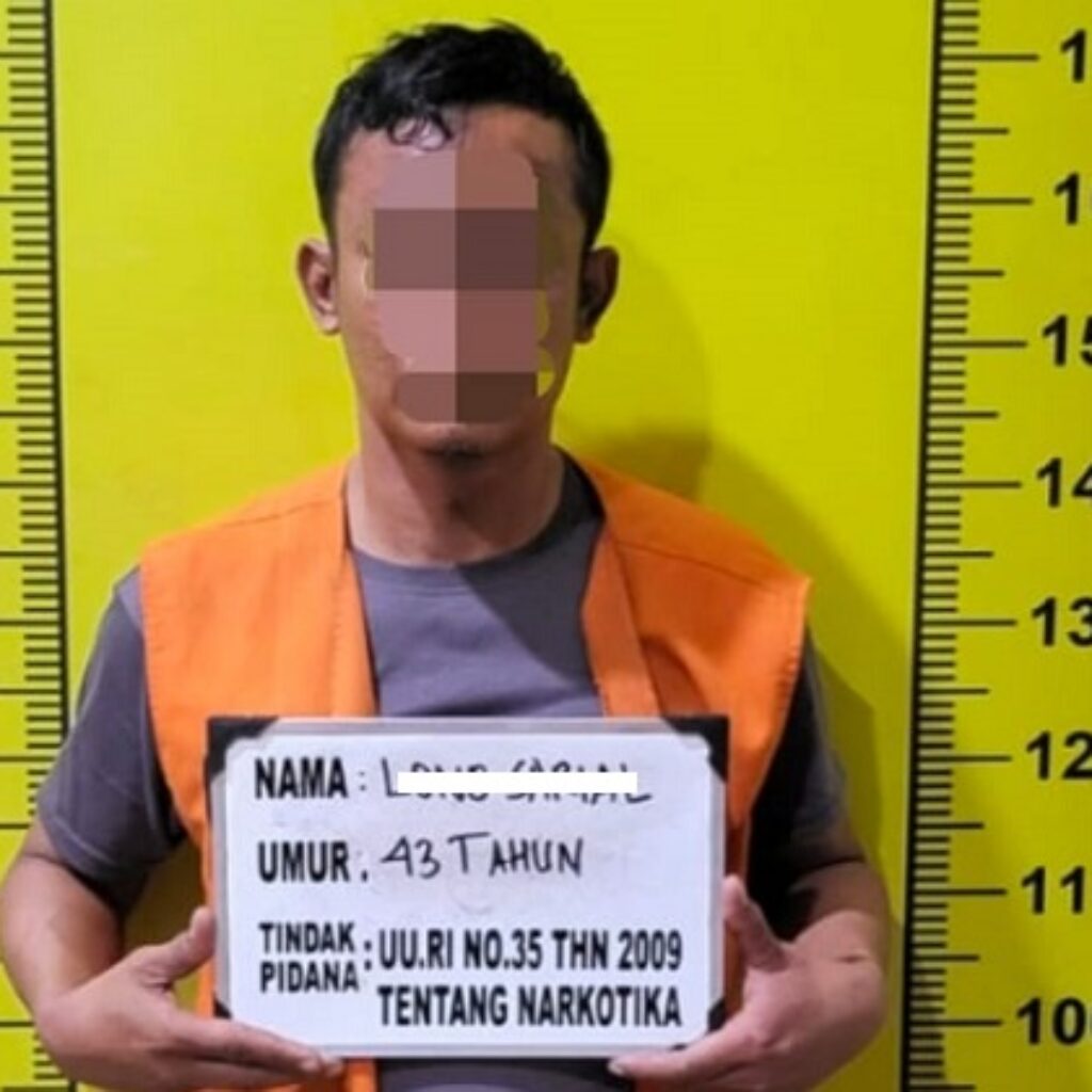 Satresnarkoba Polresta Deli Serdang Amankan Seorang Pria di Pantai Labu, Diduga Simpan Sabu Seberat 0,42 Gram