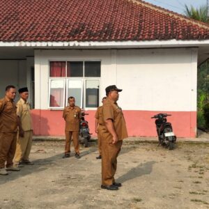 Pimpin Apel Rutin, Sekmat Bojongmanik Ajak ASN Tingkatkan Disiplin dan Profesionalisme