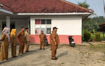 Sekmat Bojongmanik Ajak ASN Tingkatkan Disiplin