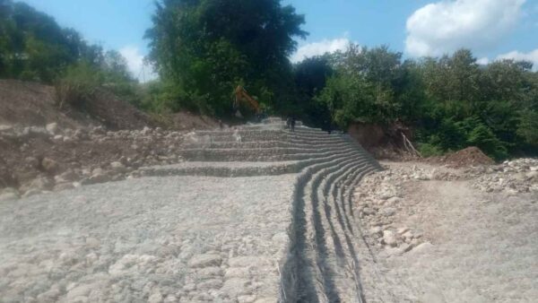 Proyek preservasi jalan nasional dan pembangunan Jembatan Lenone oleh Satker PJN Wilayah II BPJN NTT Tahun 2026.