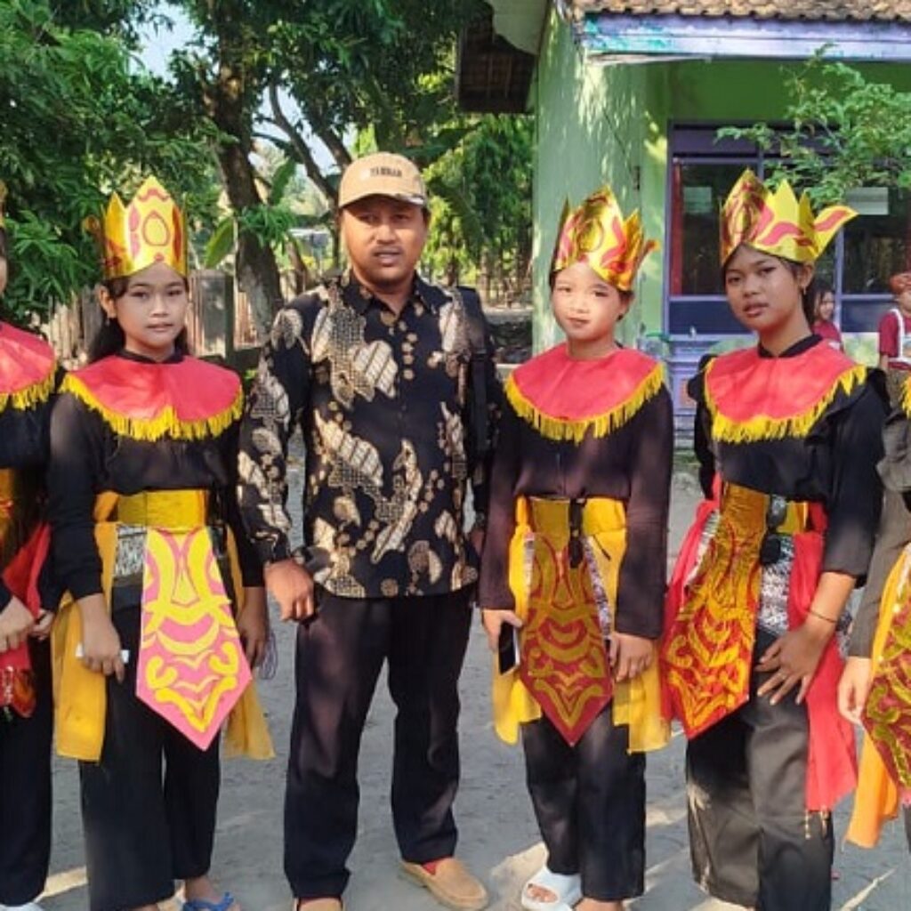 Pelepasan Siswa SDN Sumber Bening 4 Ngawi Berlangsung Khidmat, Kepala Sekolah Pesan Siswa Terus Semangat Raih Cita-Cita