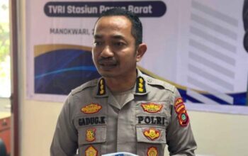 Kapolri melakukan rotasi pejabat utama Polda Papua Barat, termasuk pergantian Irwasda dan dua Kapolres.