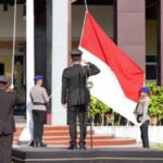 Personel Polda Papua Barat mengikuti Upacara Hari Lahir Pancasila Tahun 2026 di Lapangan Apel Mapolda Papua Barat, Manokwari.