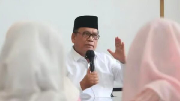 Wakil Bupati Lebak Amir Hamzah mengimbau masyarakat memprioritaskan pengelolaan keuangan menjelang tahun ajaran baru.