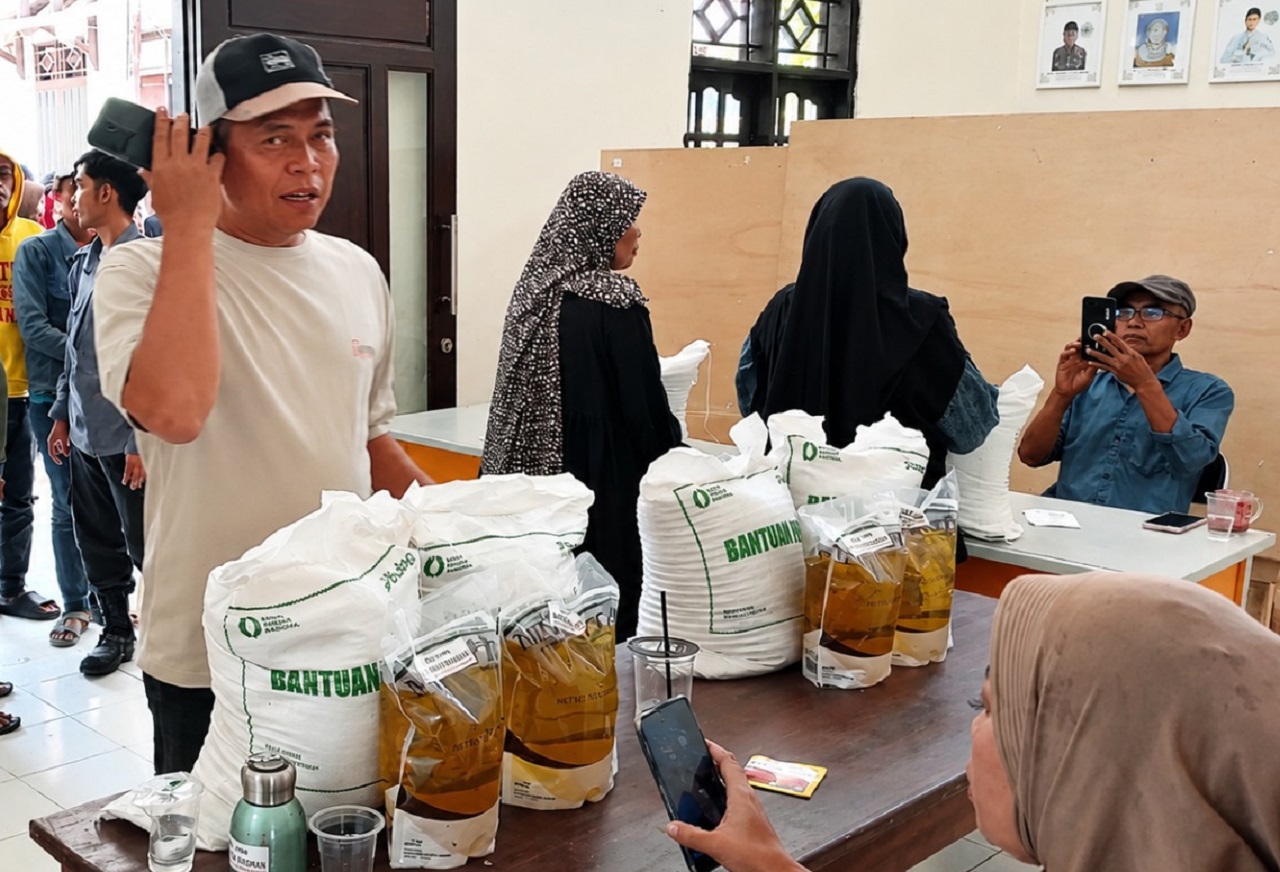 4.191 KPM di Palabuhanratu Sukabumi Terima Bantuan Pangan