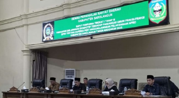 Bahas Pertanggungjawaban APBD 2025, DPRD Sarolangun Dengarkan Jawaban Eksekutif atas Pandangan Fraksi