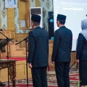 Bupati Sarolangun Rotasi Tiga Pejabat Eselon II, Tekankan Peningkatan Pelayanan Publik dan Optimalisasi PAD