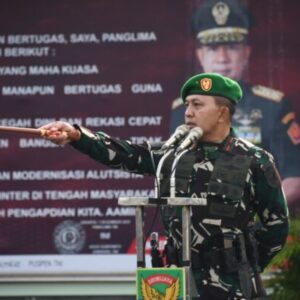 Danrem 044/Garuda Dempo Tekankan Disiplin dan Profesionalisme Prajurit Saat Jam Komandan Usai Upacara Bendera