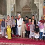 Ekspedisi Merah Putih Presisi Polres Rokan Hilir Salurkan Sedekah Makanan untuk Anak Yatim di Panipahan