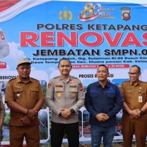 Hari Bhayangkara ke-80, Kapolres Ketapang Resmikan Jembatan SMPN 2 Muara Pawan Wujud Kepedulian Polri terhadap Pendidikan