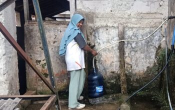 Kekeringan Melanda Cirinten Lebak, Warga Kesulitan Air Bersih Harapkan Bantuan BPBD