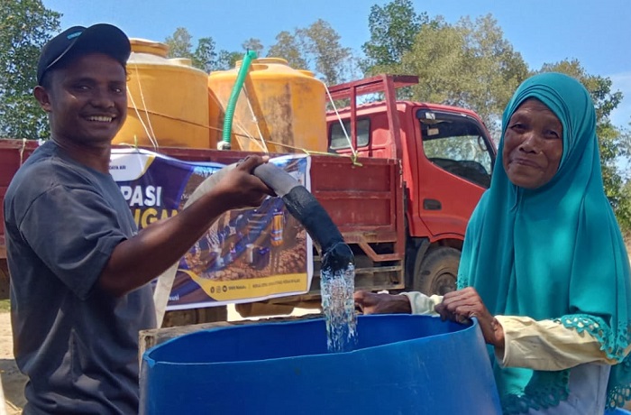 Kementerian PU Salurkan 14.000 Liter Air Bersih untuk Warga Terdampak Kekeringan di Seram Bagian Timur