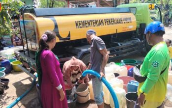 Kementerian PU Salurkan 5.000 Liter Air Bersih ke Situbondo, Bantu Warga Terdampak Kekeringan