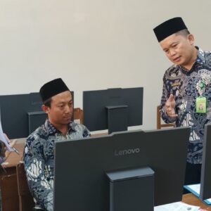 Ombudsman Jateng Ingatkan Sekolah Dilarang Jual atau Mengarahkan Pembelian Seragam