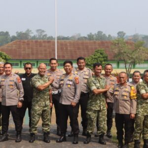 Perkuat Kolaborasi, Kapolres Sukabumi Kunjungi Kodim 0622 dan Pengadilan Negeri Cibadak