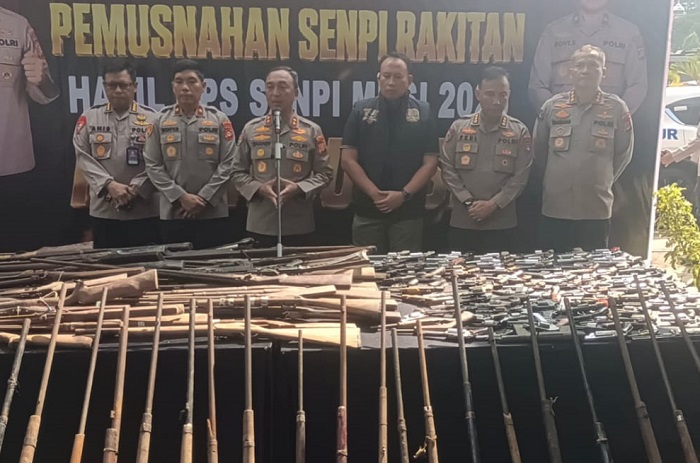 Polda Sumsel Musnahkan 397 Senjata Api Ilegal