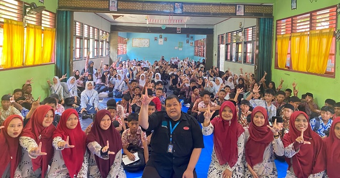 RELIMA Perpusnas RI Edukasi 198 Siswa Baru SMPN 1 Sungai Rumbai, Bangun Budaya Literasi Kritis Sejak MPLS