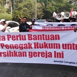 Sejumlah Pendeta dan Jemaat GMAHK Gelar Aksi di Tangerang, Desak Transparansi dan Penegakan Etika Organisasi