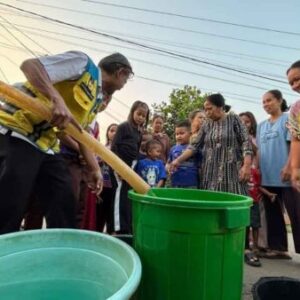 Kementerian PU Salurkan Air Bersih untuk Warga Terdampak Kekeringan di Lebak Banten