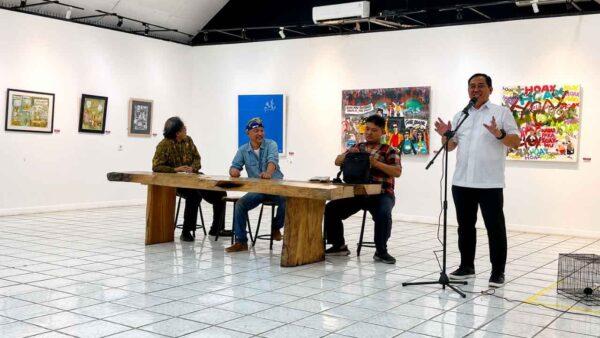 Suasana pembukaan Pameran Indonesia Ha Ha Hi Hi 2026 di Balai Budaya Jakarta yang menampilkan puluhan karya kartun edukatif dari kartunis Indonesia.