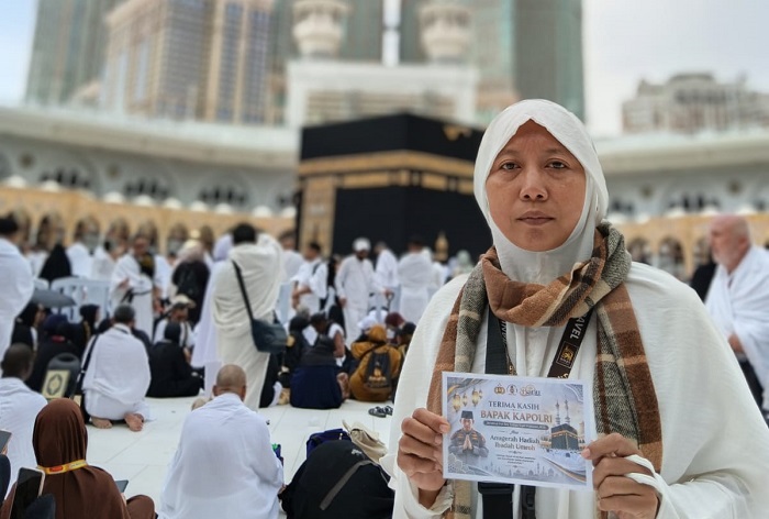 10 Tahun Mengajar Ngaji Tanpa Honor Tetap