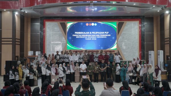215 Mahasiswa FKIP UNDHARI Resmi Jalani PLP, Elviana Tekankan Kompetensi, Akhlak Mulia, dan Profesionalisme Calon Guru