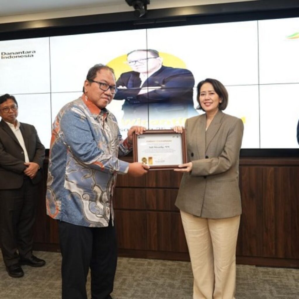 3.856 Pekerja PTPN IV PalmCo Terima Penghargaan Masa Kerja hingga 35 Tahun