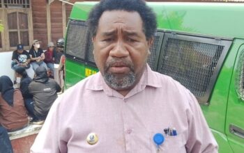 51 Pengusaha Asli Papua di Nabire Terima Sertifikat Usaha