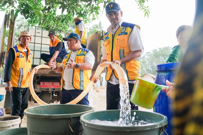 BBWS C3 Salurkan 298 Ribu Liter Air Bersih Atasi Kekeringan di Banten