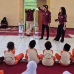 KKM Universitas Bina Bangsa Edukasi Siswa SD di Serang tentang Pemilahan dan Masa Urai Sampah