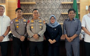 Kapolres Rokan Hilir dan Ketua PN Rohil Perkuat Sinergi Penegakan Hukum, Bahas Implementasi KUHAP Baru