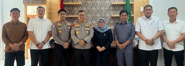 Kapolres Rokan Hilir dan Ketua PN Rohil Perkuat Sinergi Penegakan Hukum, Bahas Implementasi KUHAP Baru